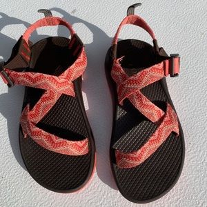Girl’s Chaco sandals